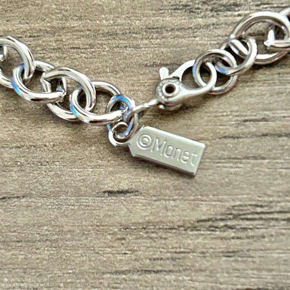 Monet Vintage Silver and Pearl Necklace-Amazing Condition!!! - Picture 6 of 7